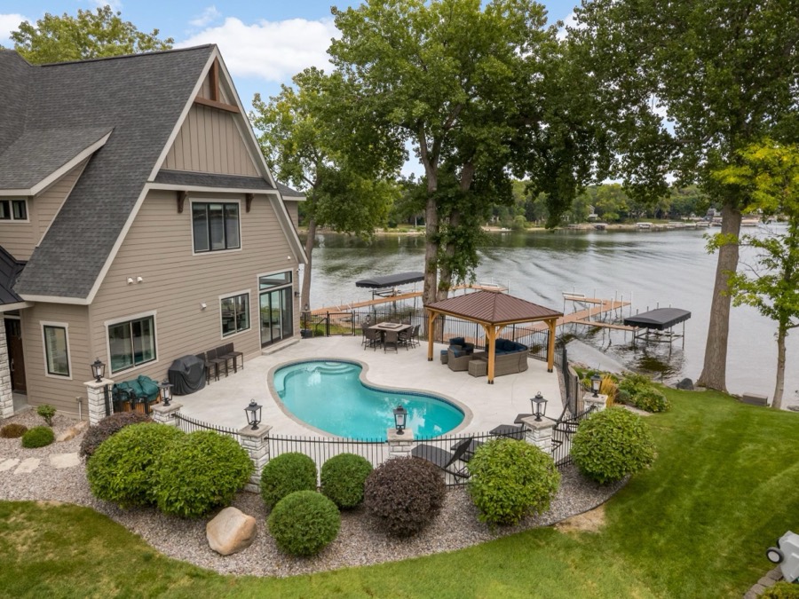 3877 Island View Circle NW, Prior Lake, MN photo 12