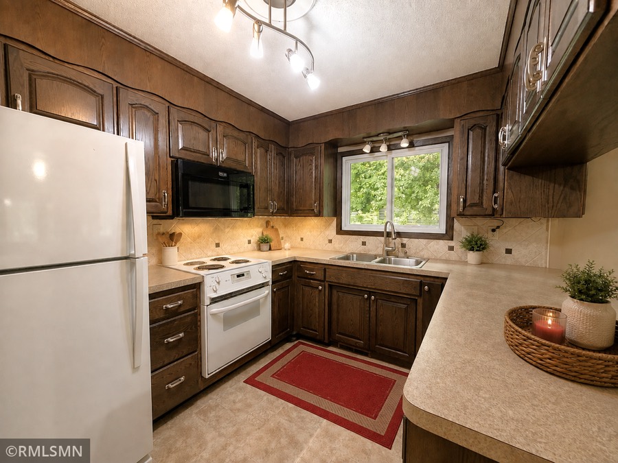 14131 Timothy Avenue NE, Prior Lake, MN photo 3