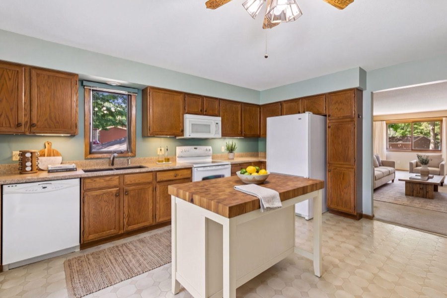 17355 Sunset Trail SW, Prior Lake, MN photo 4