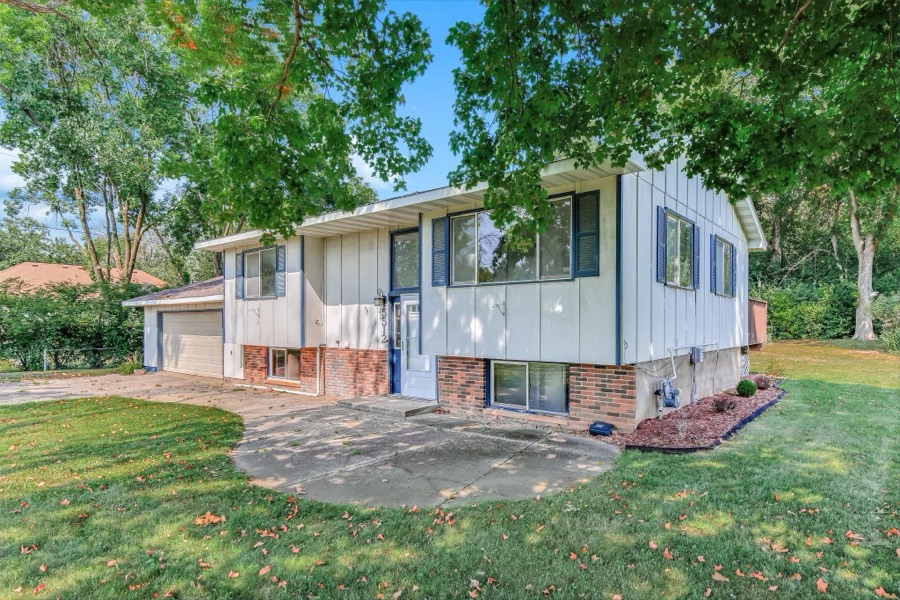 5512 Woodside Road SE, Prior Lake, MN photo 2
