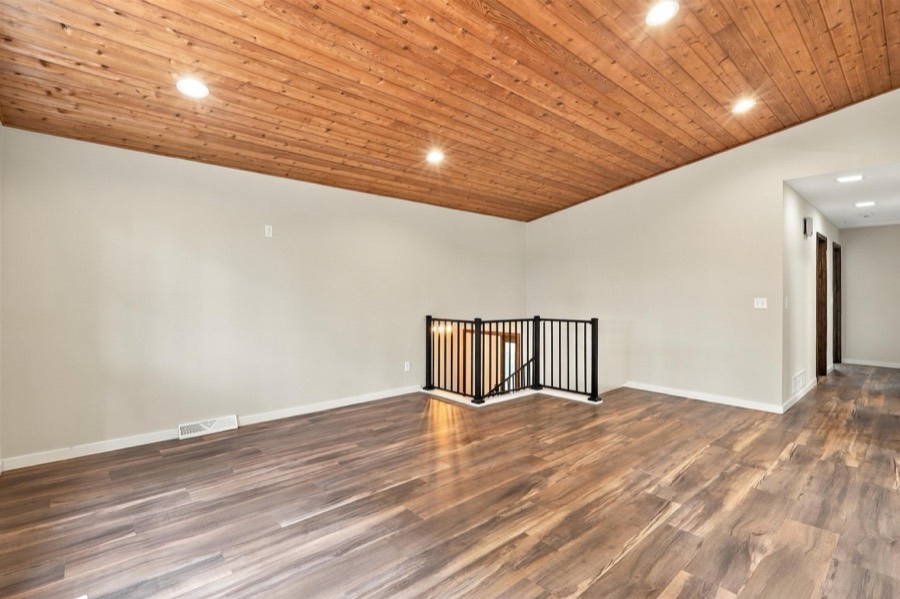 16980 Blind Lake Trail SE, Prior Lake, MN photo 4