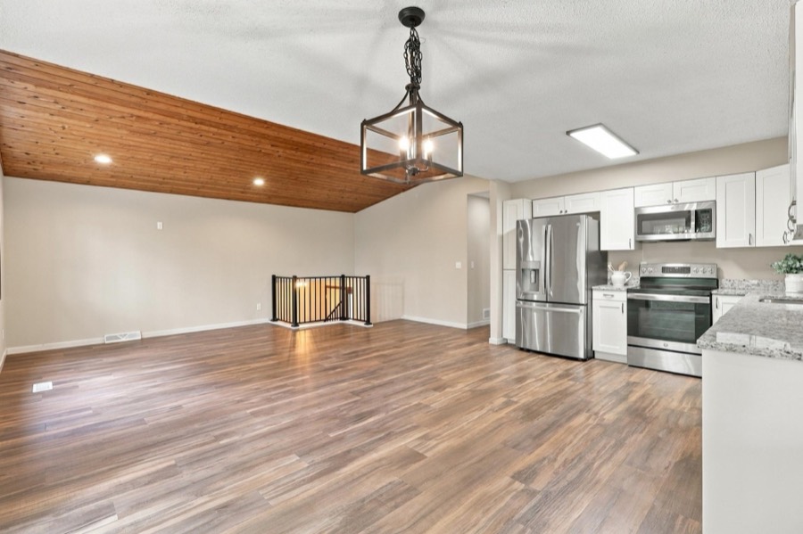 16980 Blind Lake Trail SE, Prior Lake, MN photo 6