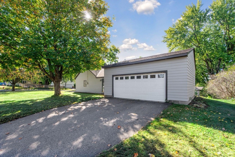 16282 West Avenue SE, Prior Lake, MN photo 3