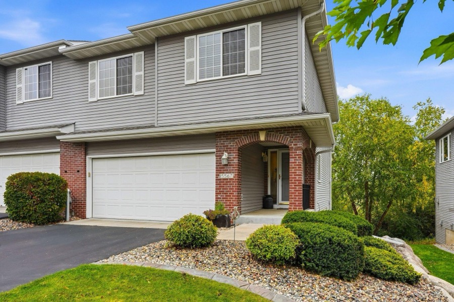 15567 Brookside Lane NW, Prior Lake, MN photo 4