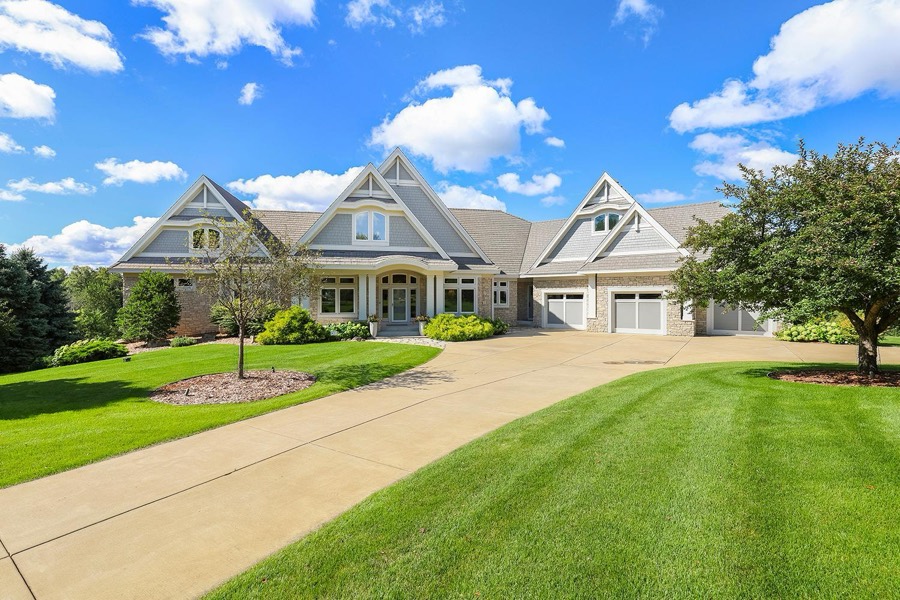 8700 Legends Club Drive, Prior Lake, MN