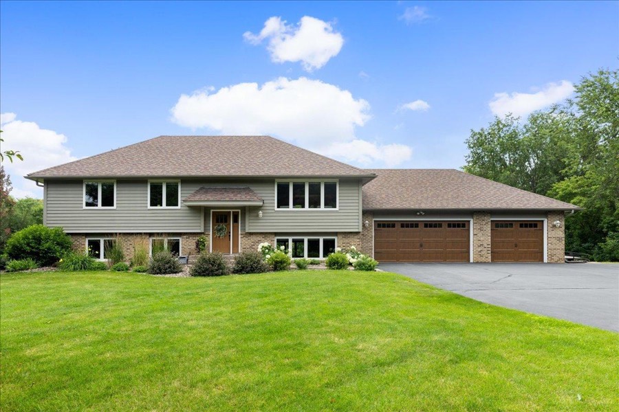 16585 Pebblebrook Court, Prior Lake, MN