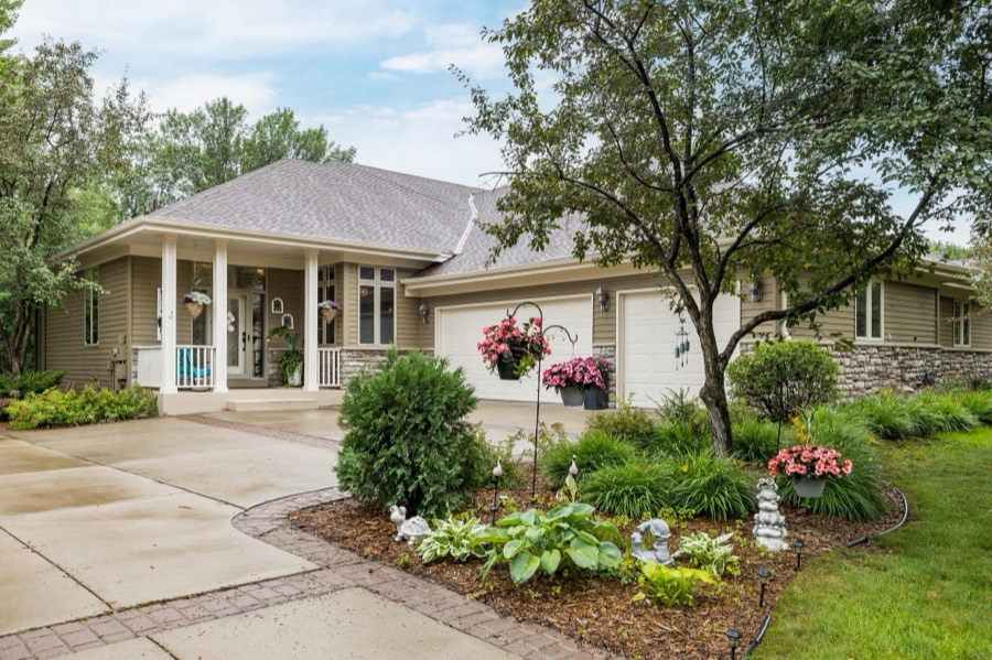 3365 Glynwater Trail NW, Prior Lake, MN