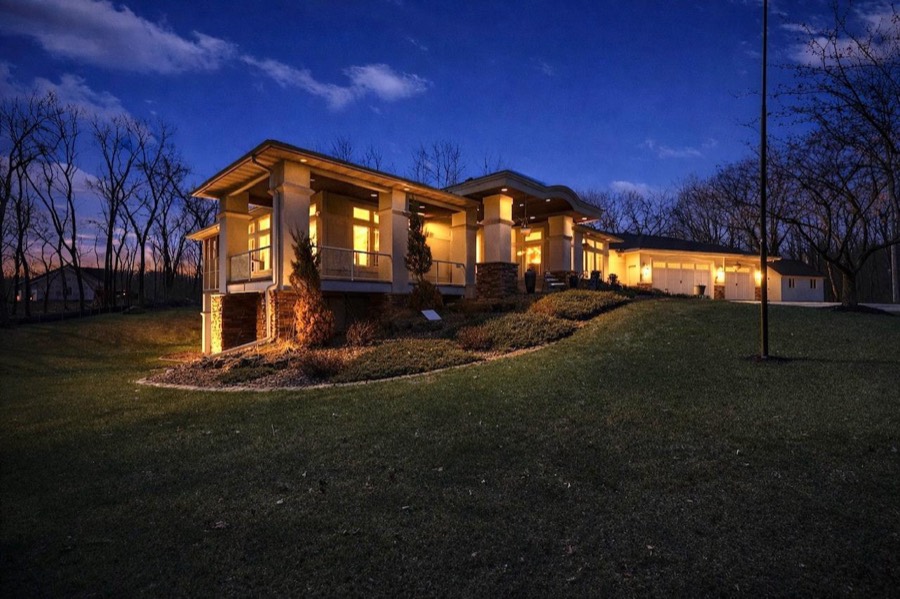 9401 Elm Court, Prior Lake, MN