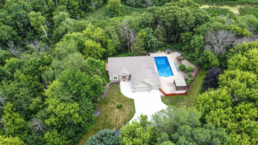 20881 Lake Ridge Drive, Prior Lake, MN
