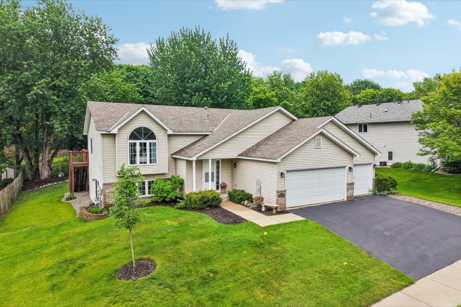 14079 Bluebird Trail NE, Prior Lake, MN