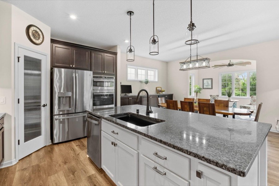 5886 Sheffield Terrace NE, Prior Lake, MN