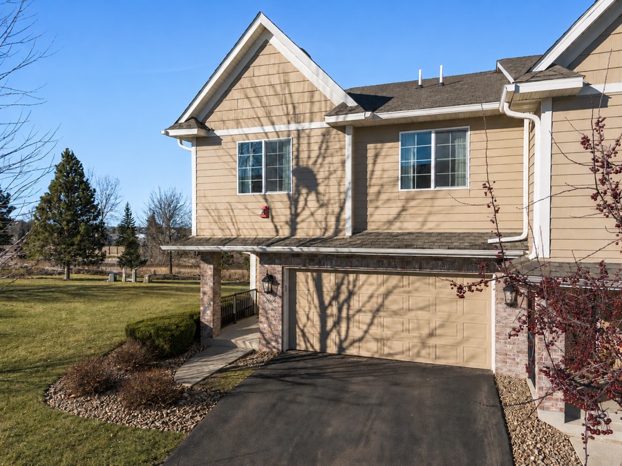 2606 Waterfall Way NW, Prior Lake, MN