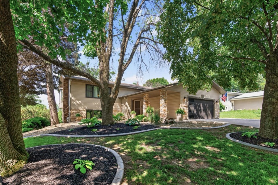 15601 Highland Avenue NW, Prior Lake, MN
