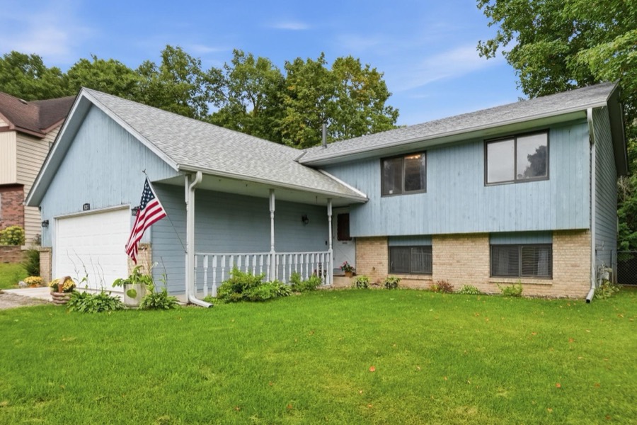 3287 Spruce Trail SW, Prior Lake, MN