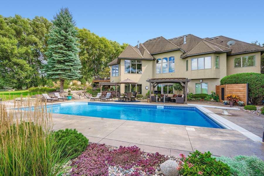 6260 Broadview Drive, Prior Lake, MN