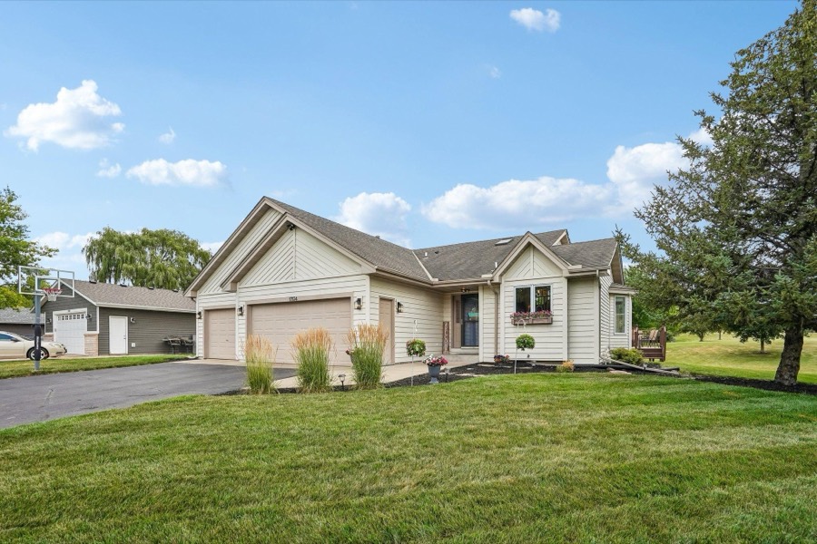 17134 Woodview Court SE, Prior Lake, MN
