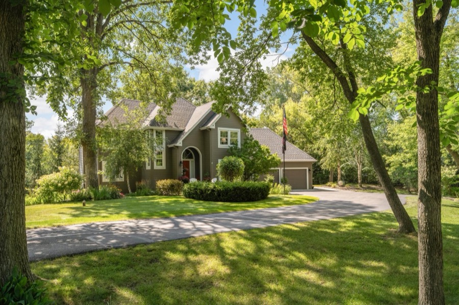 18546 Pheasant Ridge Road, Prior Lake, MN