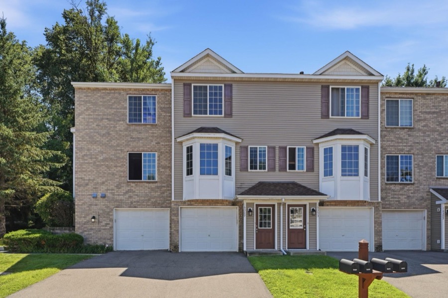 16389 Timber Crest Drive SE, Prior Lake, MN