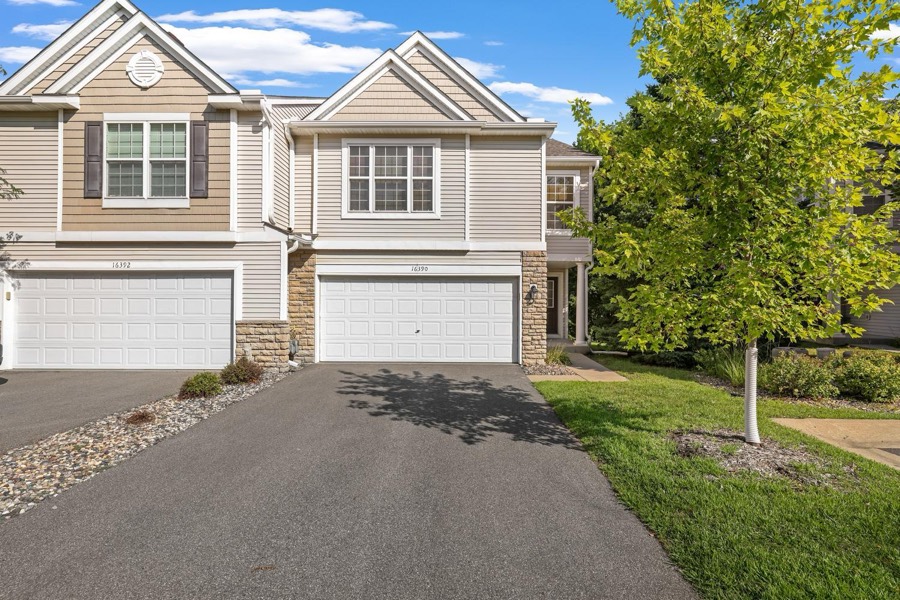 16390 Timber Crest Drive SE, Prior Lake, MN