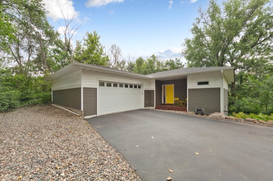 8492 210th Street E, Prior Lake, MN