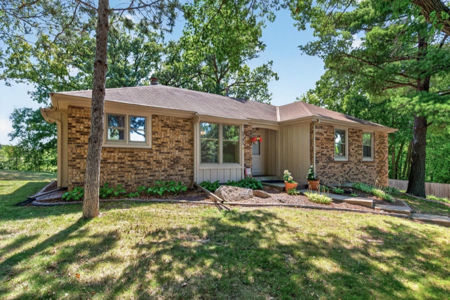 5795 Shannon Trail SE, Prior Lake, MN