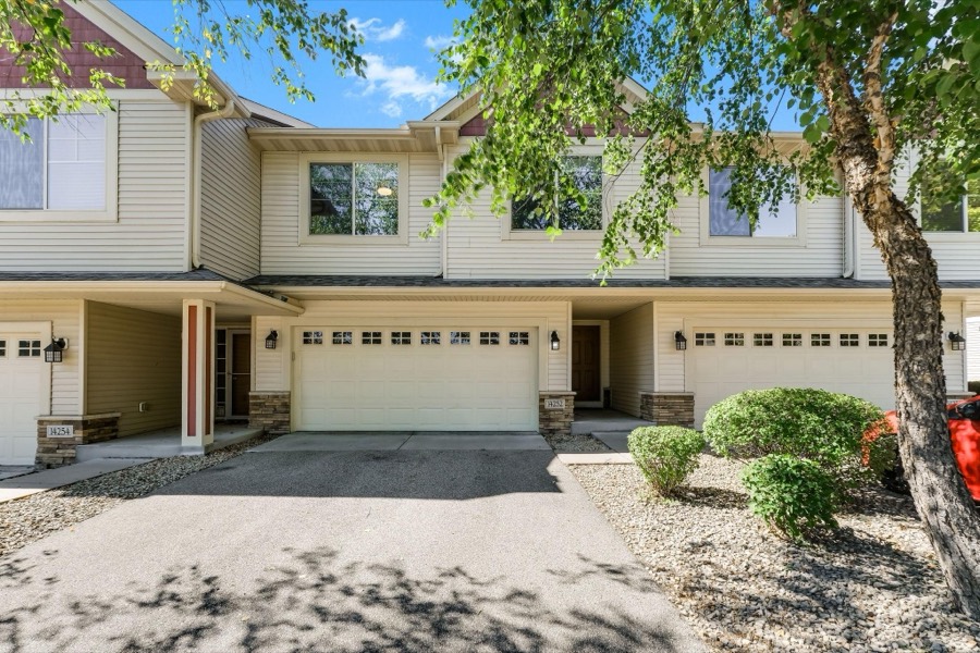 14252 Parkview Lane NW, Prior Lake, MN