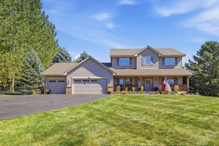 20365 Lake Ridge Drive, Prior Lake, MN